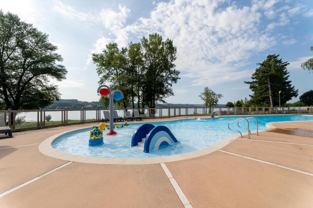 فندق Camping Le Caussanel Canet-de-Salars المظهر الخارجي الصورة