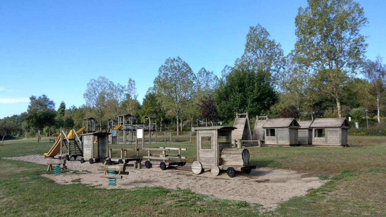 فندق Camping Le Caussanel Canet-de-Salars المظهر الخارجي الصورة