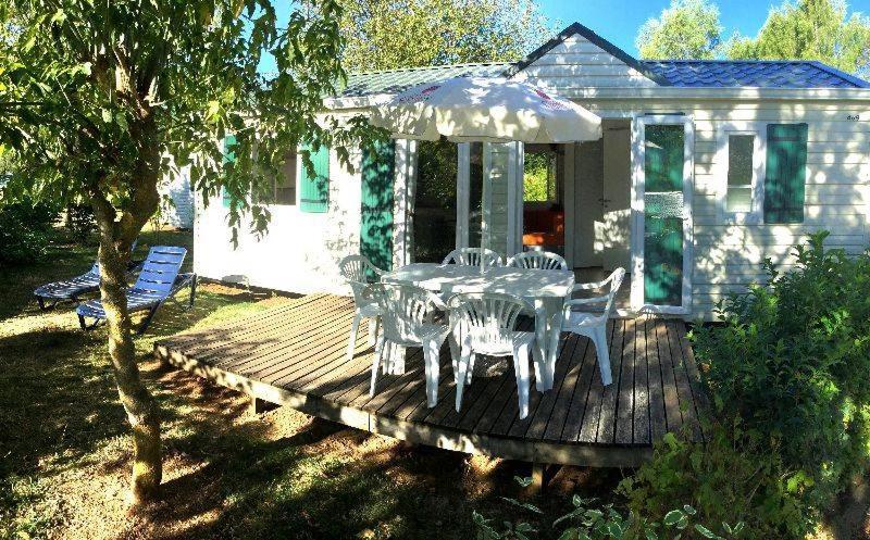 فندق Camping Le Caussanel Canet-de-Salars المظهر الخارجي الصورة