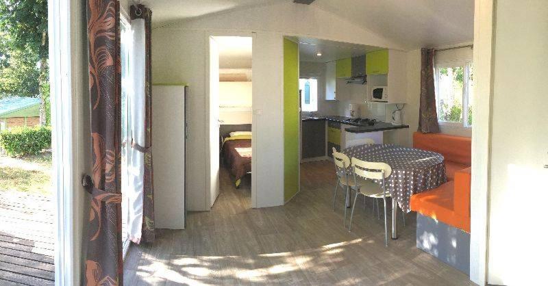 فندق Camping Le Caussanel Canet-de-Salars المظهر الخارجي الصورة